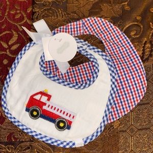 Mud pie fire truck bib set!